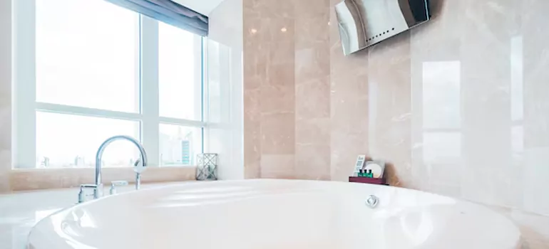 Bathroom Window Coverings in Hialeah Gardens, FL