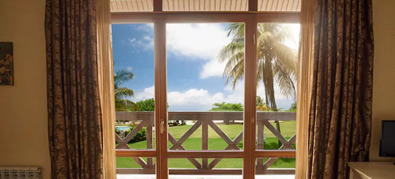 Residential Garden Window Enclosure Repair in Hialeah Gardens, FL