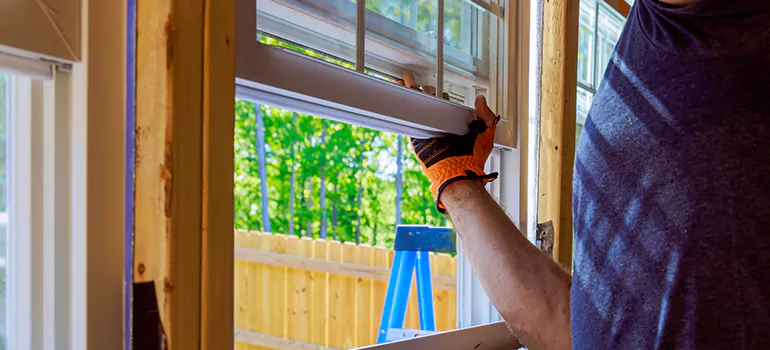 >Bay Window Curtain Rail Track in Hialeah Gardens, FL