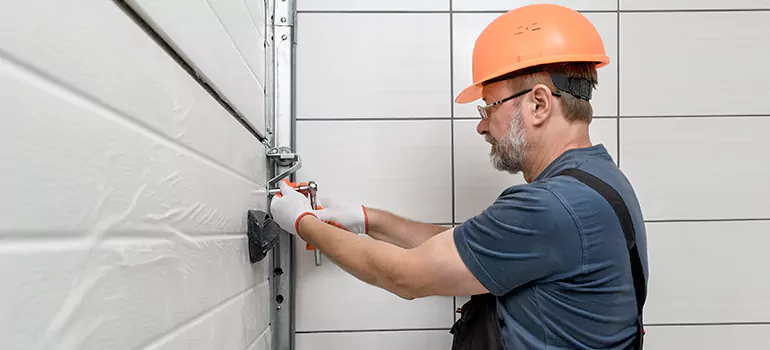 Garage Door Repair in Hialeah Gardens