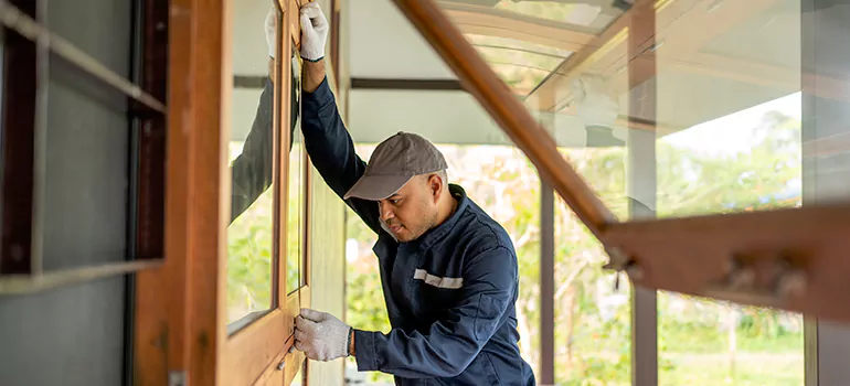 Double Hung Vinyl Window Sash Replacement in Hialeah Gardens, FL
