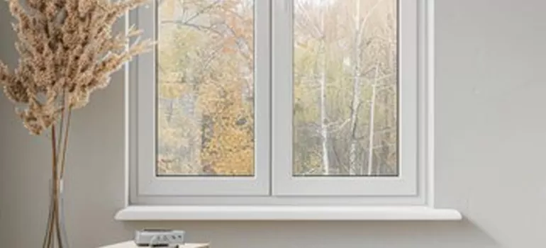 Vinyl Window Stool in Hialeah Gardens, FL